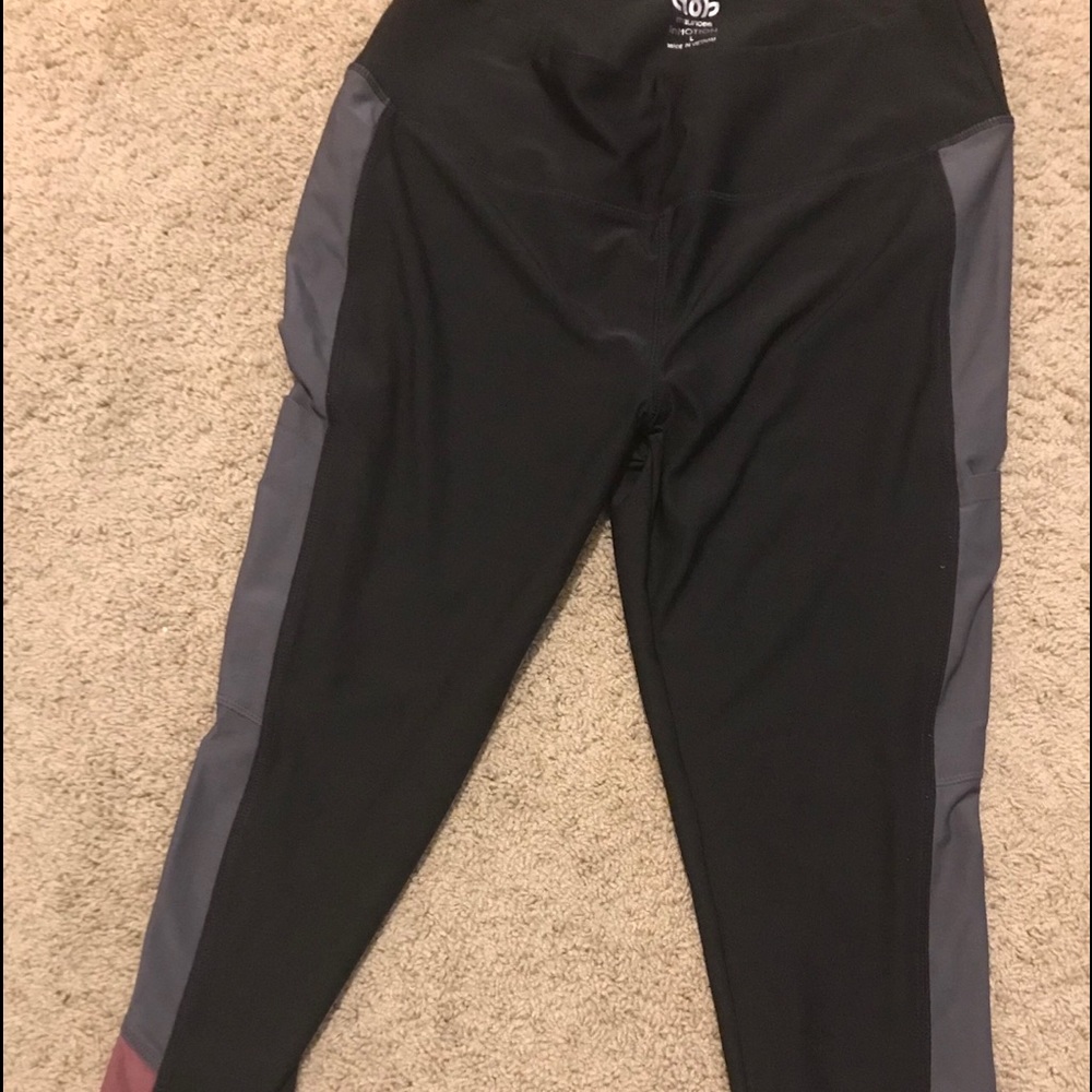 Maurices In Motion leggings, L, EUC with pockets